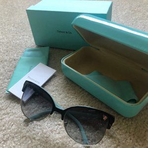 Tiffany & Co Retro Blue Sunglasses (2014)